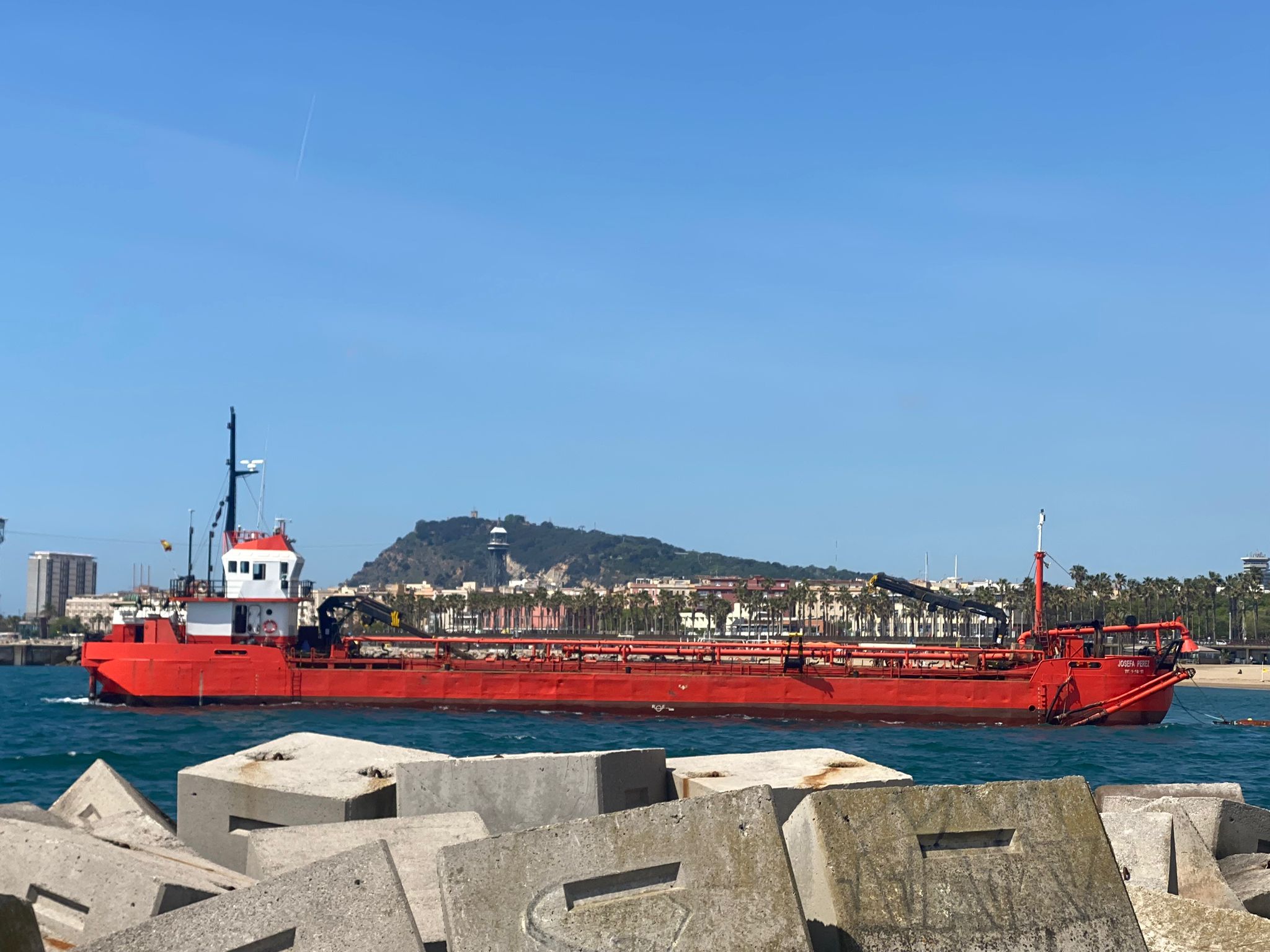 Draga al costat del Port Olímpic